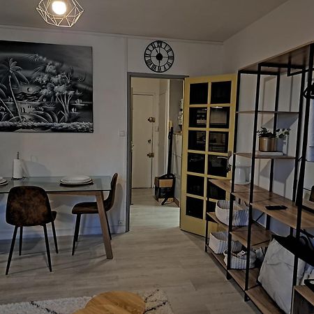 Tout Confort - Clim- Salle De Bain Commune Nîmes Buitenkant foto