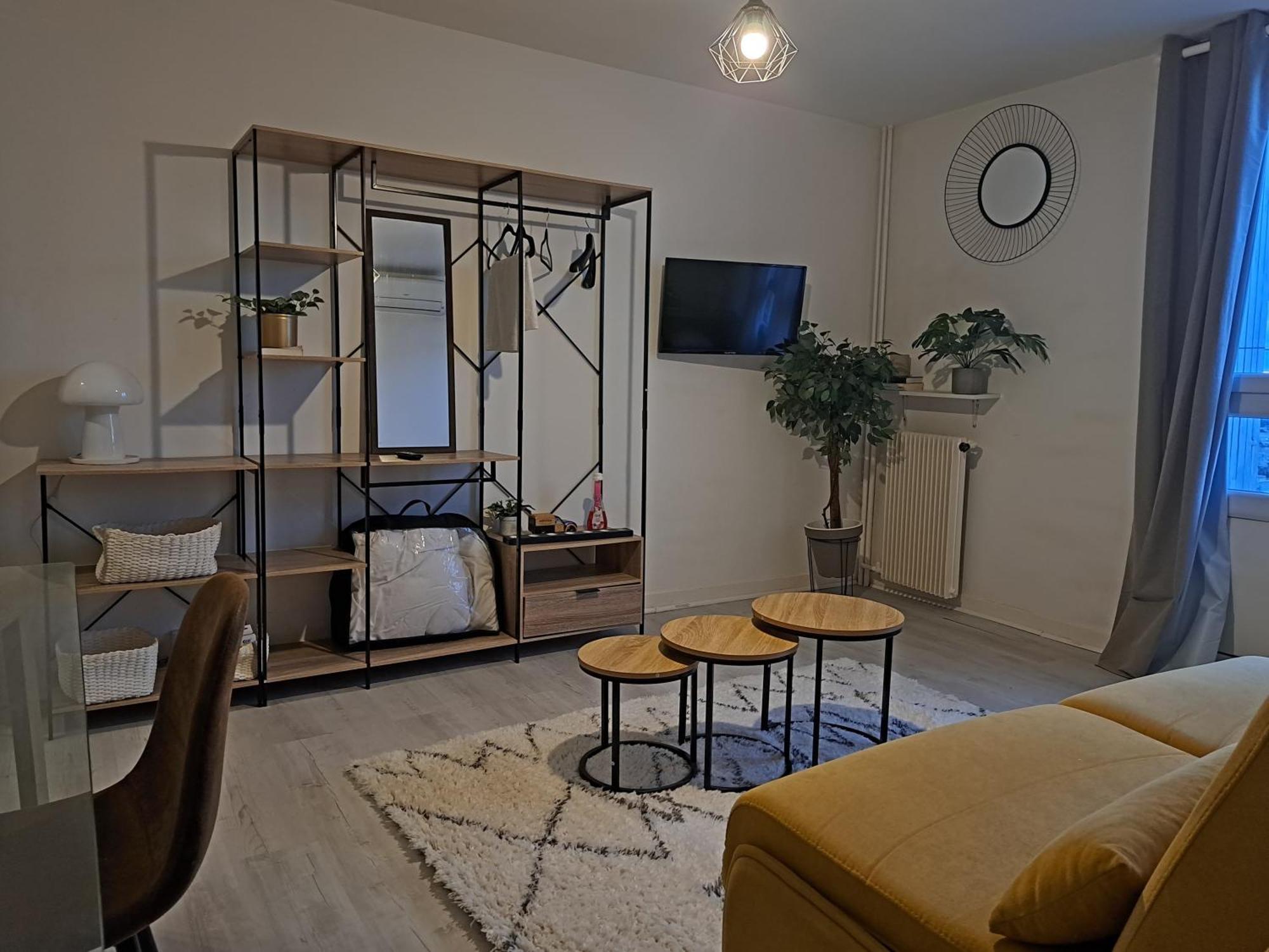 Tout Confort - Clim- Salle De Bain Commune Nîmes Buitenkant foto